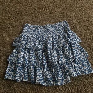 Kori, size small, blue with flower print